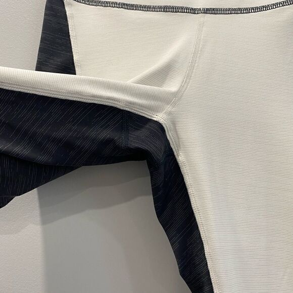 Outdoor Voices Color Block Workout 7/8 Leggings - Picture 7 of 10